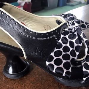 Fluevog Sweet Peas with Removable ribbons